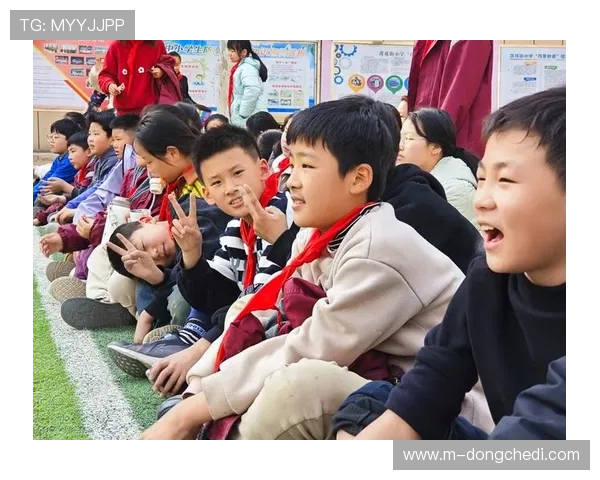 足球融入课堂 多国推动中小学体育教育的全球新趋势